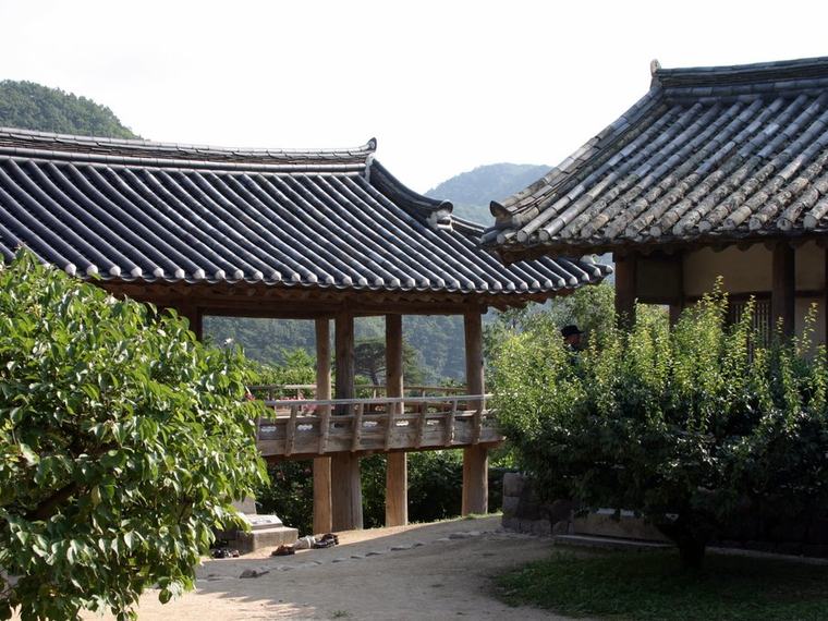 병산서원 만대루와 기와 지붕