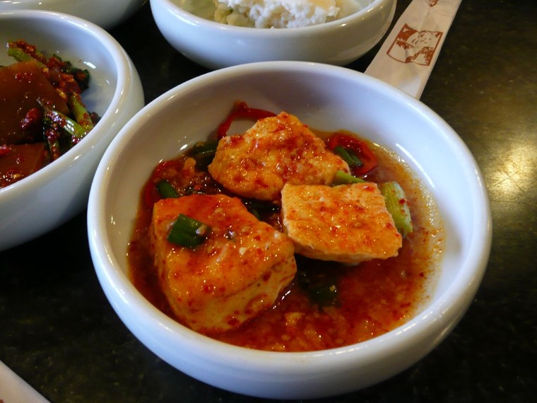노릇하게 조린 두부조림